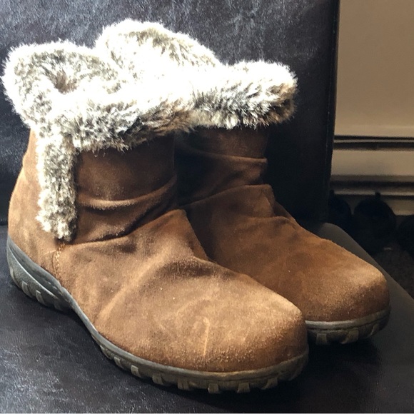 Khombu Lindsey Women’s Brown Suede Ankle Winter Boots Size 9 - Picture 7 of 11
